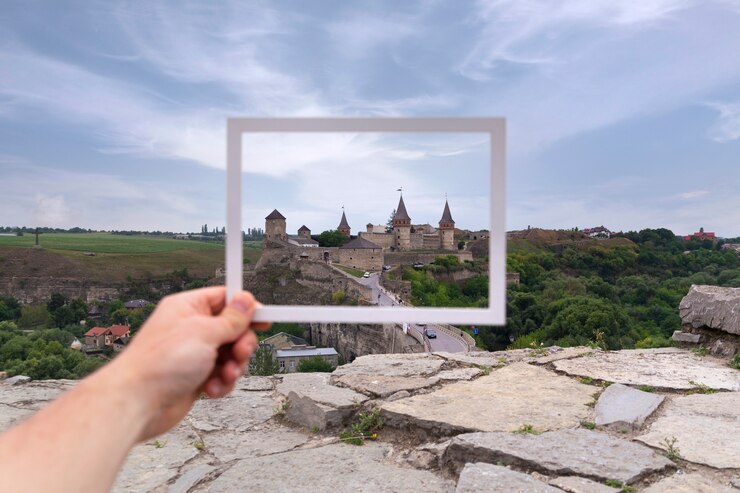 framing-landscape-while-traveling_23-2149887700